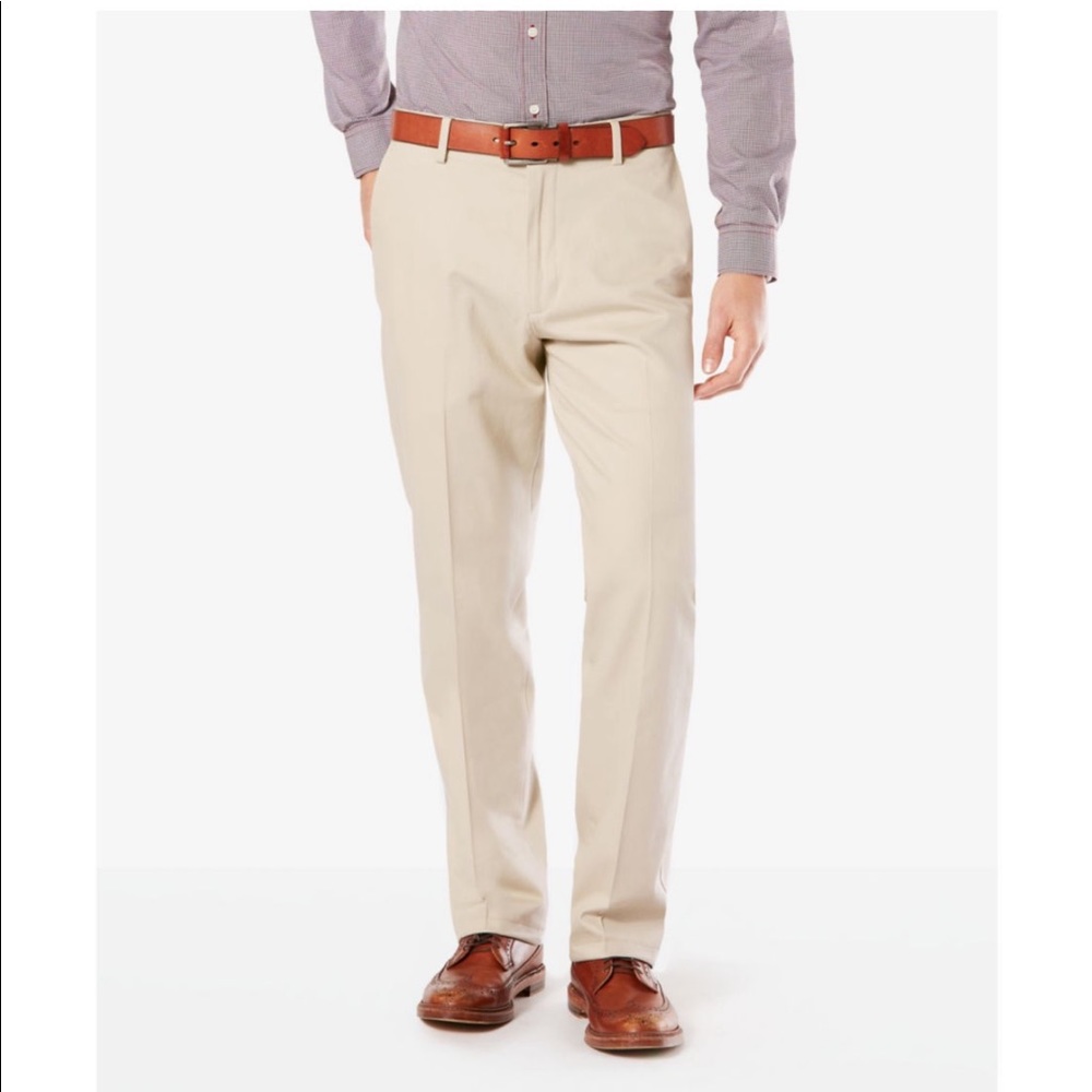 New men’s dockers khakis